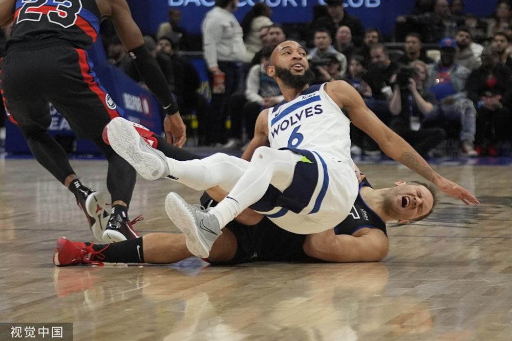 他很可能在 他很可能在