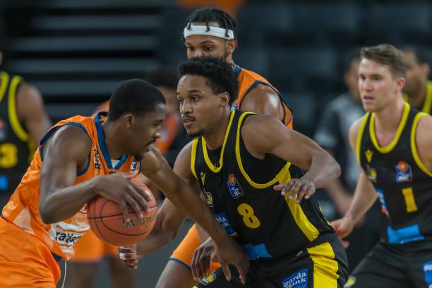 终以平局告 终以平局告