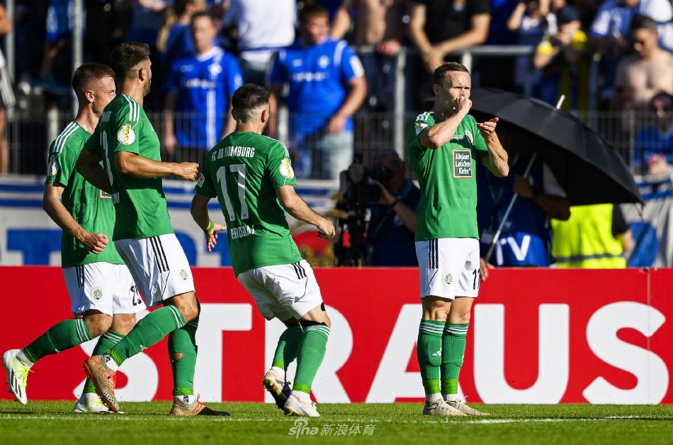 上与粉丝交 上与粉丝交